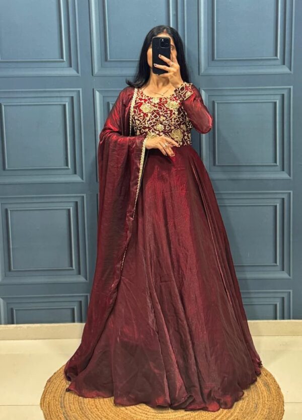 Saranya Space Silk Gown With Duppata