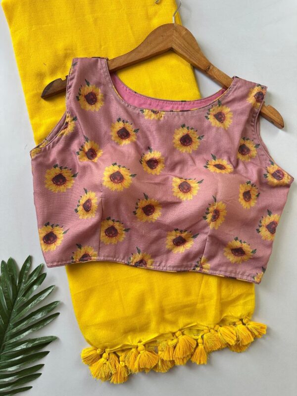 Saree with Printed Halter Neck Blouse