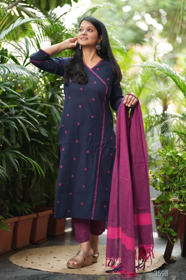 KL3598- Handloom Cotton Salwars