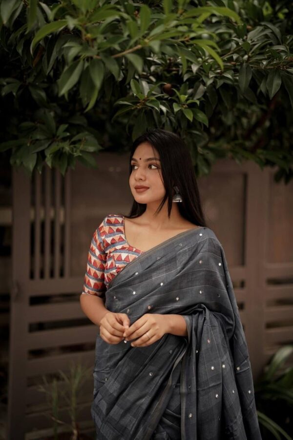 KL059- Linen Zari Sarees
